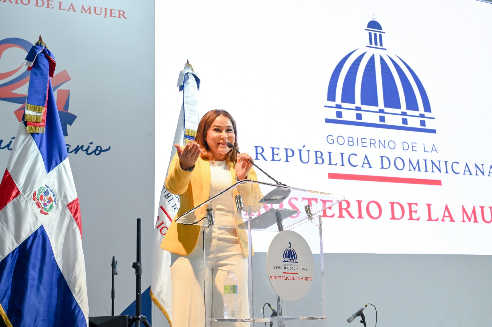 Vicepresidenta Raquel Peña encabeza conmemoración vigésimo cuarto